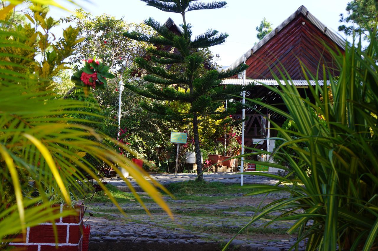 Hotel Y Restaurante Las Margaritas Perquin Exterior photo